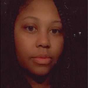 Meet your Posher, Krissandra